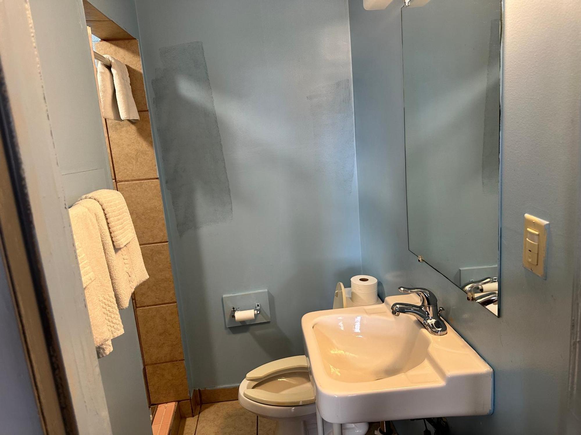Westgate Manor Motel Austintown & Youngstown Ohio Εξωτερικό φωτογραφία
