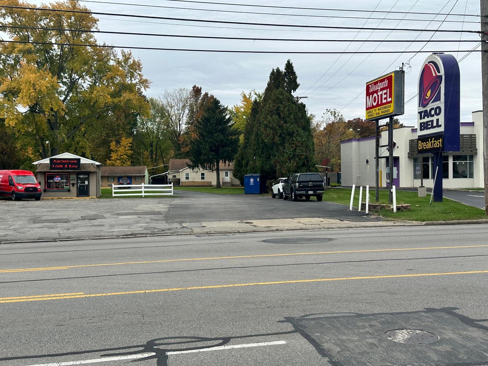 Westgate Manor Motel Austintown & Youngstown Ohio Εξωτερικό φωτογραφία